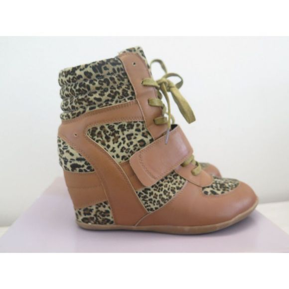 Bakers EW3969 Women's Sz 8 Leopard Print Opposition Strappy Wedge High Top Shoes - Picture 6 of 13